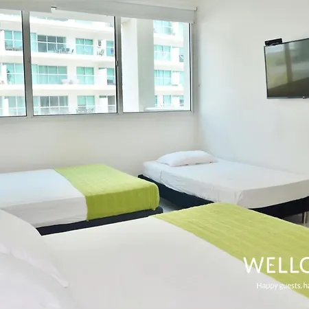 Apartamento Apto Para 6 Piso 12+balcon, En Cartagena